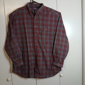 Roundtree & Yorke Men's Red and Gray Plaid Shirt (0525G)